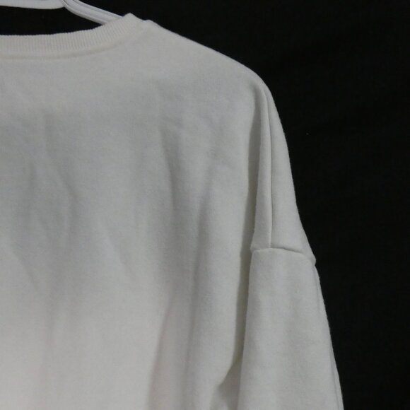 CANIFA | medium | Classic Solid White Crewneck Sweatshirt - Picture 12 of 16